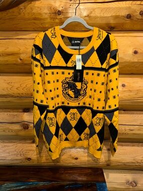 Harry Potter NWT Hufflepuff Holiday Sweater Size 2X in Mustard Yellow